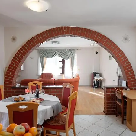 Ruza By Briskva Apartament