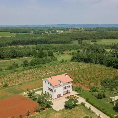 Ruza By Briskva Apartament *