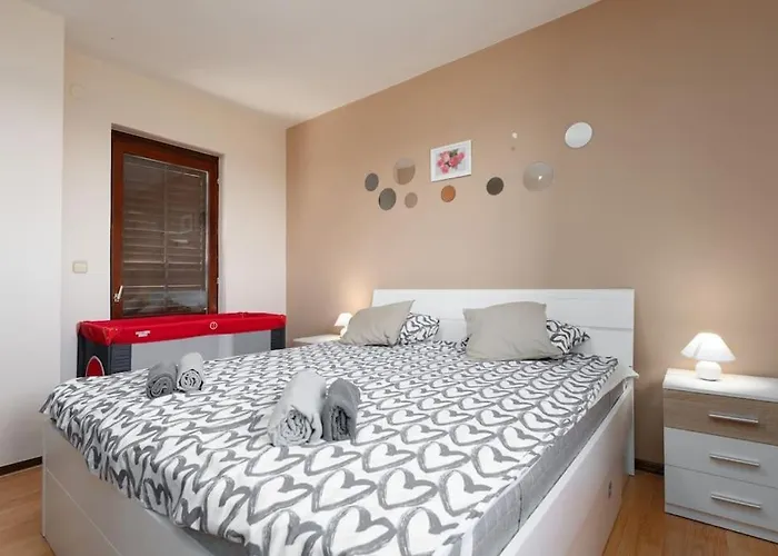 Ruza By Briskva Apartamento